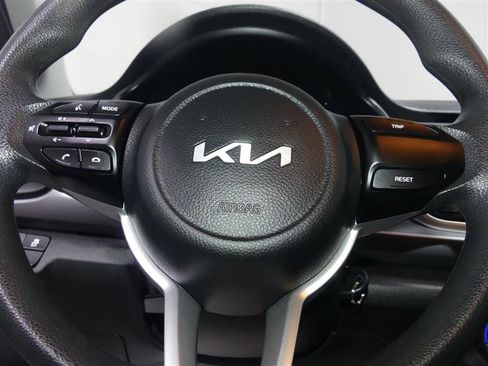 Used 2023 Kia Rio LX FWD image 30