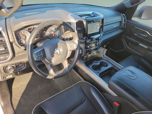 Used 2024 RAM 1500 Laramie image 11