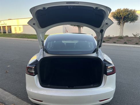 Used 2020 Tesla Model 3 Long Range image 6