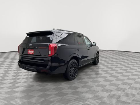 New 2026 Ford Expedition Platinum w/ Stealth Performance Package image 44