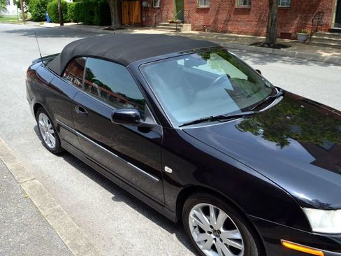 Used 2007 Saab 9-3 2.0T w/ Anniversary Pkg image 11