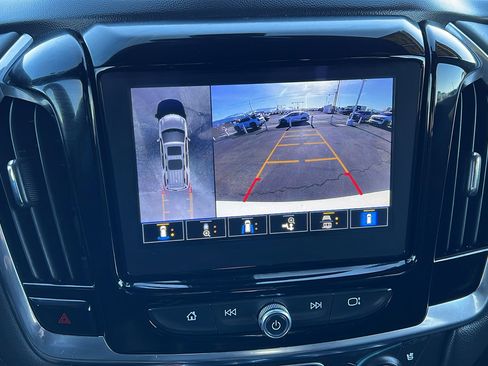 Used 2023 Chevrolet Traverse High Country image 26