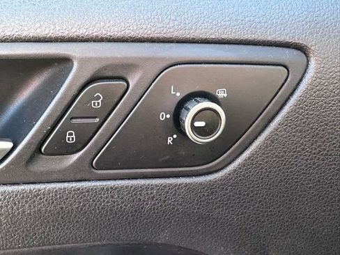 Used 2013 Volkswagen Jetta SE image 20