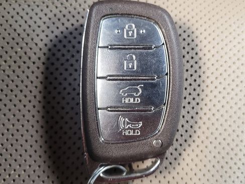 Used 2017 Hyundai Tucson Limited w/ Limited Ultimate Package 03 image 32