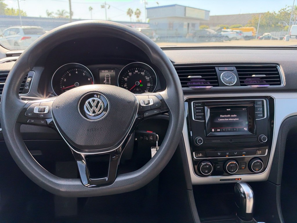 Used 2016 Volkswagen Passat 1.8T S FWD image 8