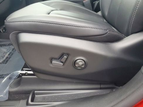 New 2026 Chrysler Pacifica Select image 17