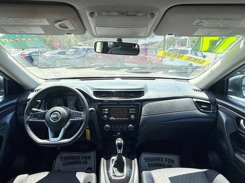Used 2017 Nissan Rogue S FWD image 21