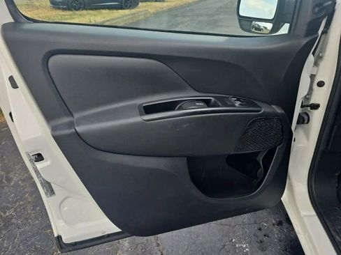 Used 2018 RAM ProMaster City Tradesman FWD image 9