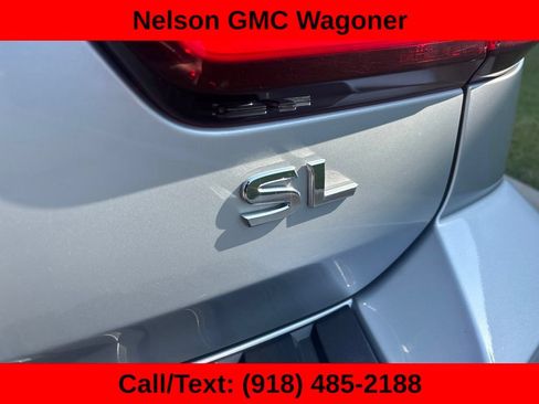 Used 2021 Nissan Armada SL w/ Captain's Chairs Package RWD image 9