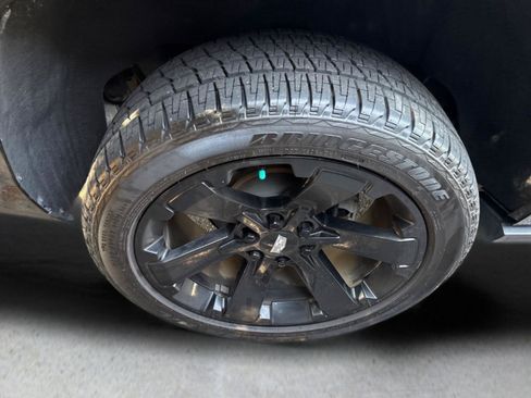 Used 2019 Cadillac Escalade Platinum AWD/4WD image 14