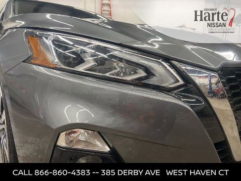 Certified 2019 Nissan Altima 2.5 Platinum image 14