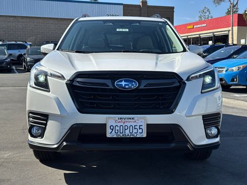 Certified 2023 Subaru Forester Limited AWD/4WD image 3