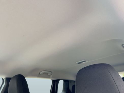 Used 2022 Jeep Renegade Latitude image 27