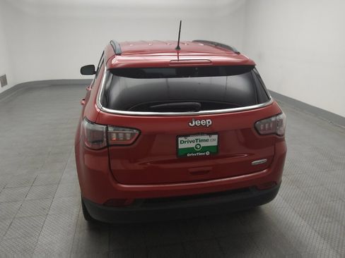 Used 2018 Jeep Compass Latitude w/ Cold Weather Group FWD image 6