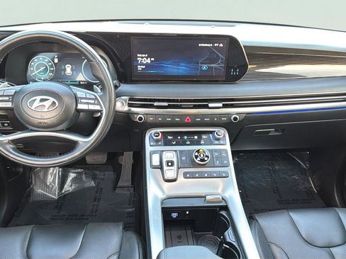 Used 2024 Hyundai Palisade Calligraphy image 5
