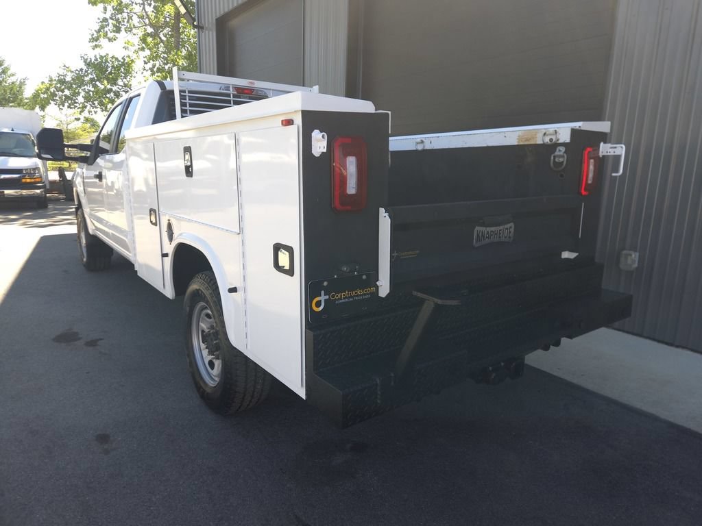 Used 2017 Ford F250 XL w/ Power Equipment Group AWD/4WD image 3