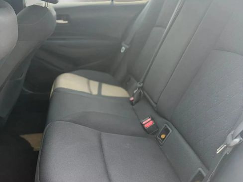 Used 2020 Toyota Corolla LE FWD image 17