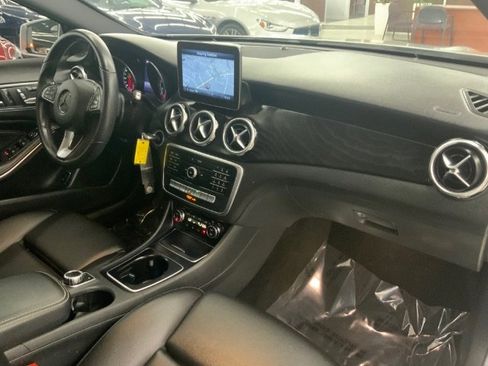 Used 2019 Mercedes-Benz GLA 250 image 9