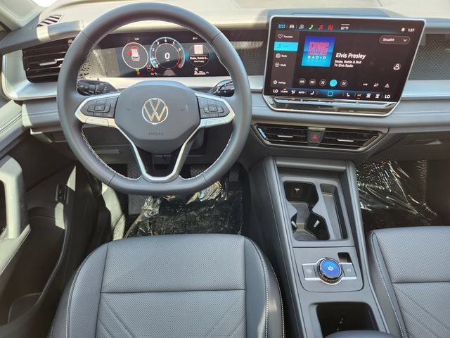 New 2026 Volkswagen Tiguan SE AWD/4WD image 25