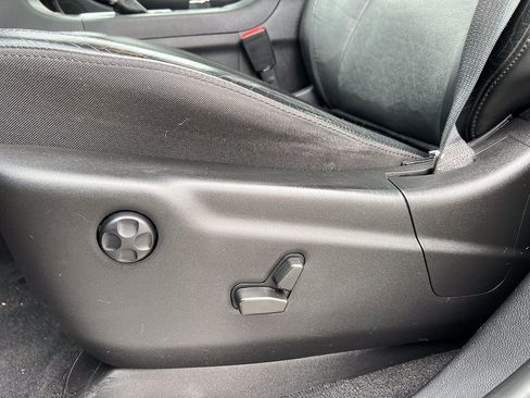 Used 2021 Jeep Grand Cherokee Limited image 17