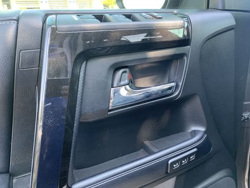 Used 2019 Toyota 4Runner Limited AWD/4WD image 15