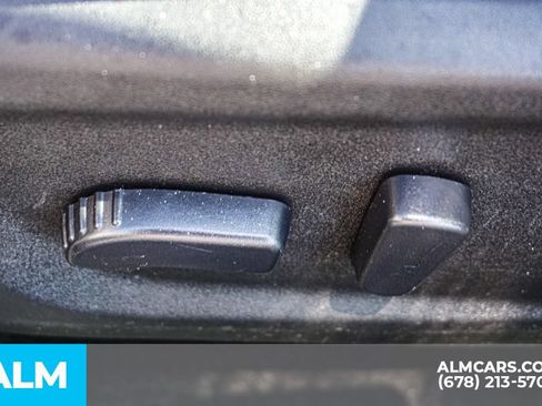 Used 2025 Nissan Altima 2.5 SV FWD image 45