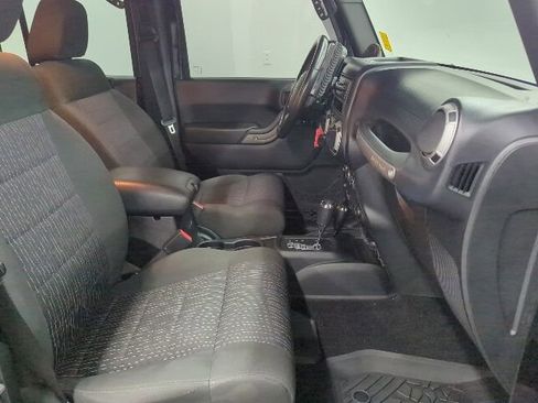 Used 2012 Jeep Wrangler Unlimited Sport AWD/4WD image 20