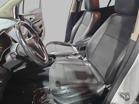 Used 2017 Buick Encore Preferred image 18