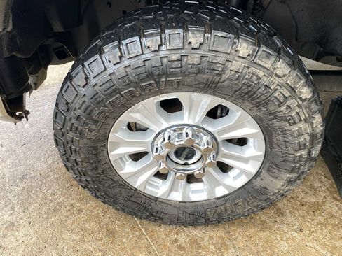 Used 2020 Ford F250 XLT image 38