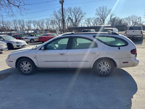 Used 2005 Mercury Sable LS image 9