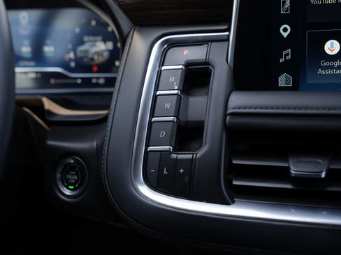 Used 2023 Chevrolet Tahoe High Country w/ Advanced Technology Package AWD/4WD image 15