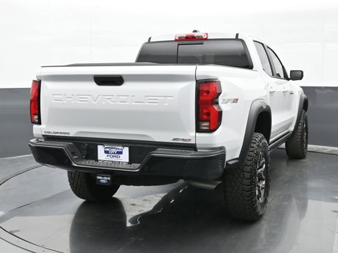 Used 2024 Chevrolet Colorado ZR2 w/ ZR2 Convenience Package III image 7