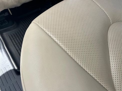 Used 2020 Toyota Highlander Limited AWD/4WD image 18