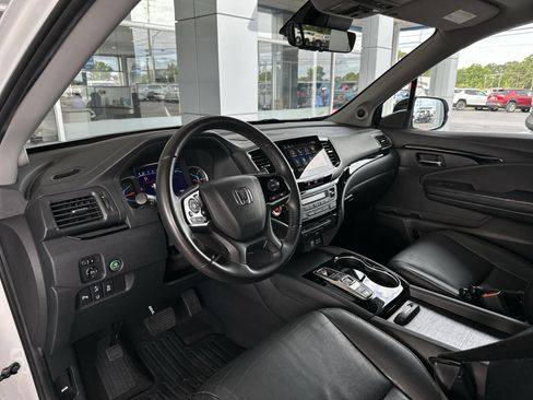 Used 2020 Honda Pilot Touring image 10