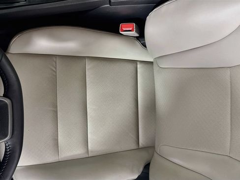 Used 2025 Nissan Rogue SV w/ SV Premium Package FWD image 19