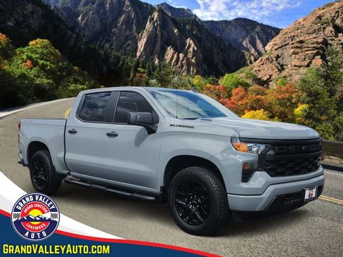 Used 2025 Chevrolet Silverado 1500 Custom w/ LPO, Dark Essentials Package image 1