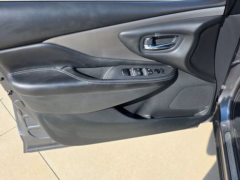 Used 2021 Nissan Murano S image 24