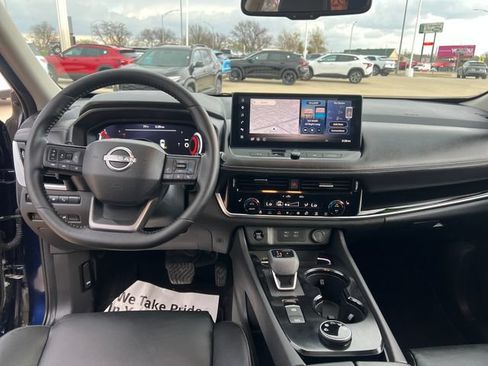 Used 2025 Nissan Rogue SL w/ Tech Package AWD/4WD image 26