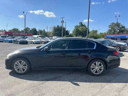 Used 2013 INFINITI G37 x Sedan w/ Premium Pkg AWD/4WD image 9