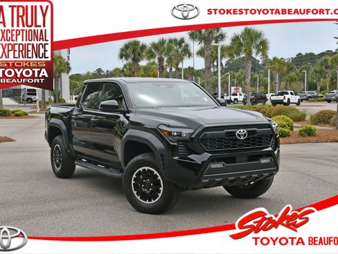 Certified 2025 Toyota Tacoma TRD Off-Road w/ TRD Off Road Upgrade Package AWD/4WD image 1