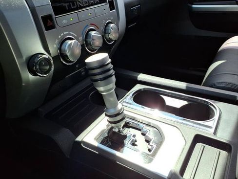 Used 2014 Toyota Tundra SR5 w/ SR5 Upgrade Package AWD/4WD image 17