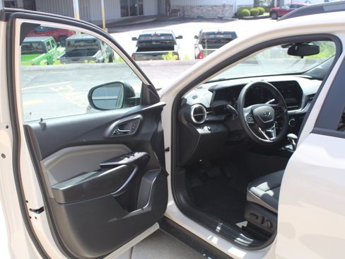 New 2026 Chevrolet Trax ACTIV w/ Driver Confidence Package FWD image 8
