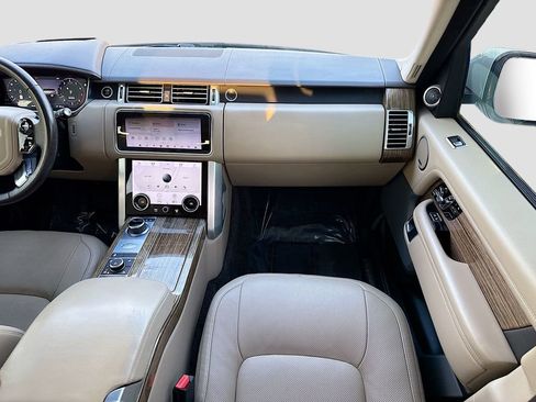 Used 2020 Land Rover Range Rover HSE image 19