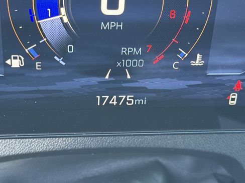 Used 2024 Chevrolet Traverse LS image 23