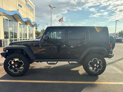 Used 2011 Jeep Wrangler Unlimited Rubicon w/ Call of Duty Group AWD/4WD image 3