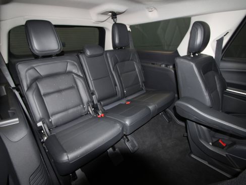 New 2025 Lincoln Navigator L Reserve AWD/4WD image 31