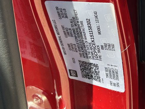 Used 2025 Chevrolet Colorado LT RWD image 20