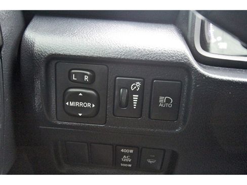 Used 2022 Toyota 4Runner TRD Off-Road image 19