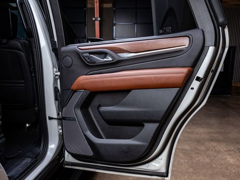 Used 2024 GMC Yukon Denali Ultimate image 38