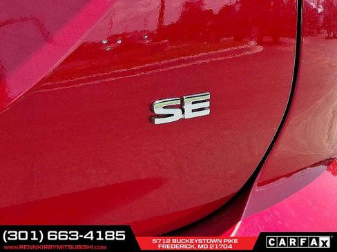 New 2025 Mitsubishi Outlander SE image 23